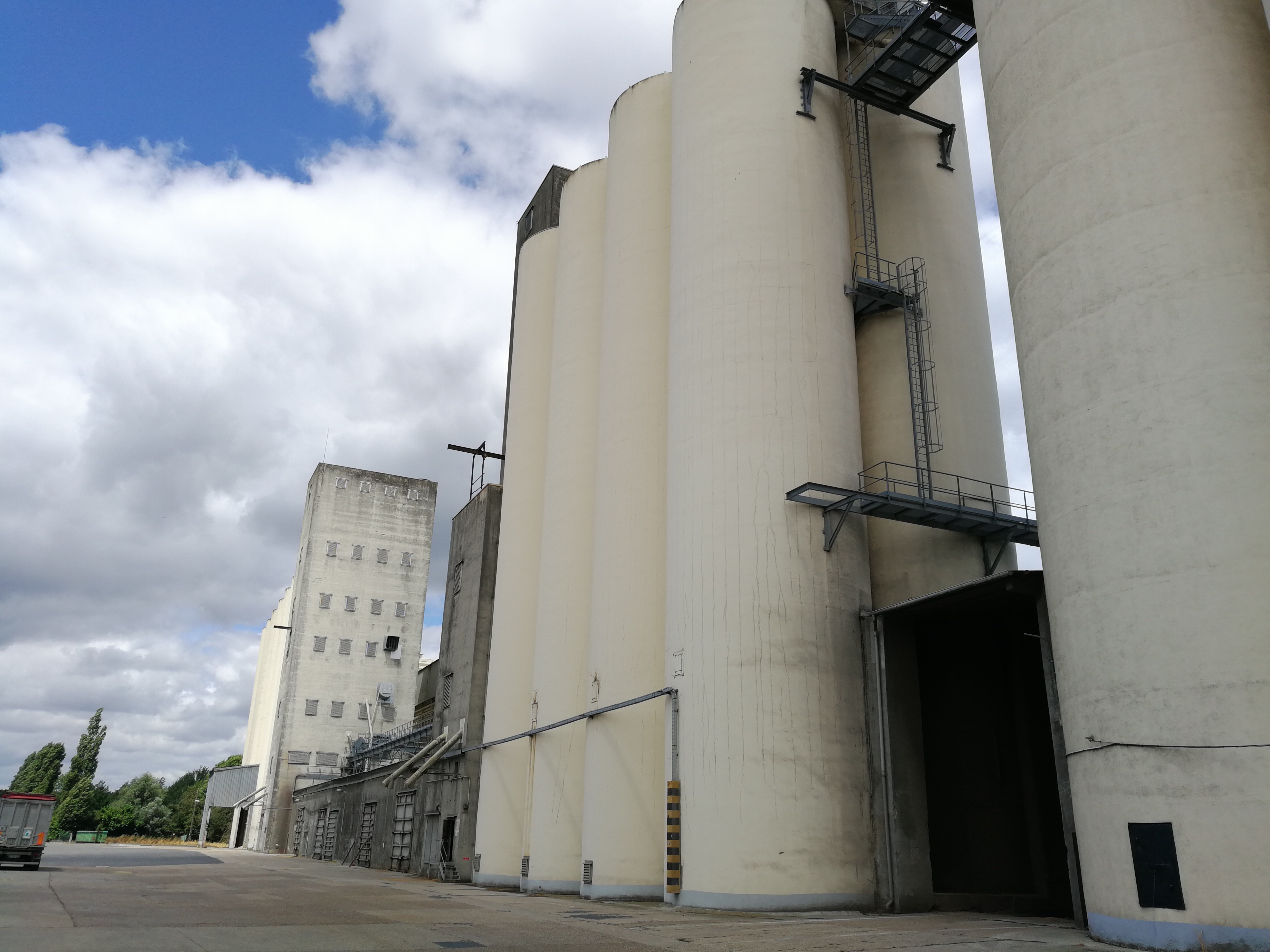 Silo Verneuil
